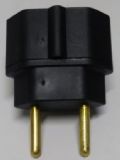 Adaptador Pino Fora Padro NBR Entra 2 Pinos Redondo + Saida 2 Pinos Redondo + 1 terra 10 Amperes Preto/Branco